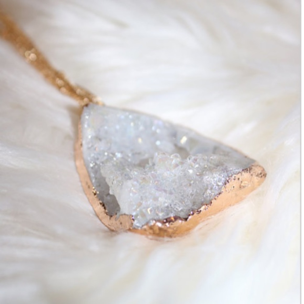 Druzy Stone Pendant Necklace